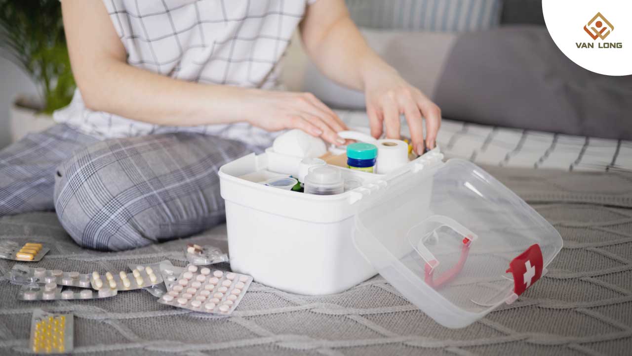 nguyên tắc vàng khi chuẩn bị tủ thuốc gia đình