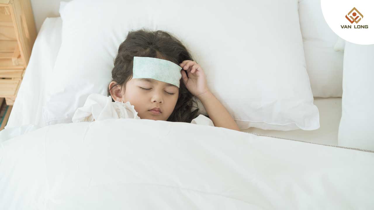 dùng nhiệt kế hồng ngoại đo khi bé đang ngủ