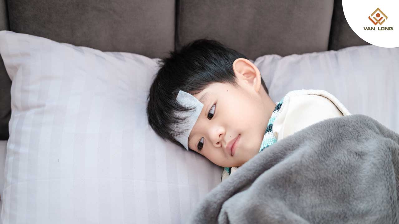 vì sao trẻ hay sốt về đêm