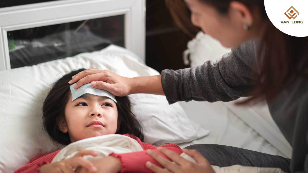hạ sốt cho trẻ nhỏ