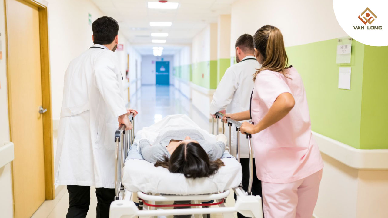 Hướng dẫn sơ cứu đột quỵ đúng cách trong cộng đồng